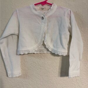White shawl. Cropped. Size 6. Girls
